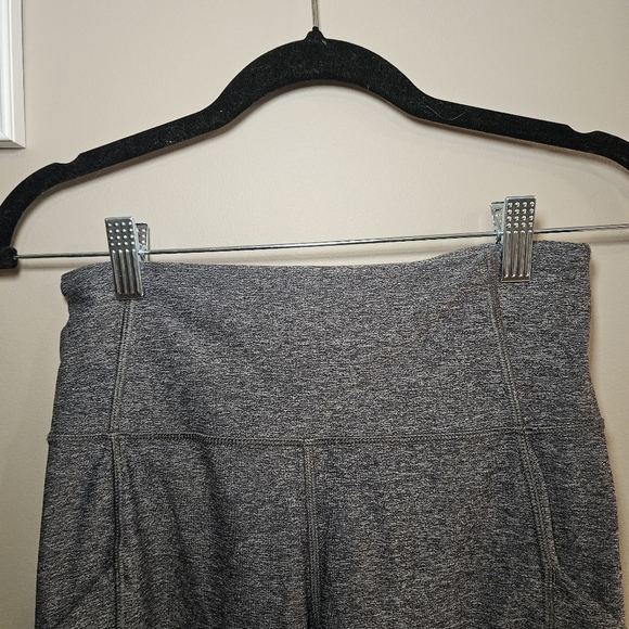 Lululemon Mid-Rise Crop Running Tights - Picture 4 of 8